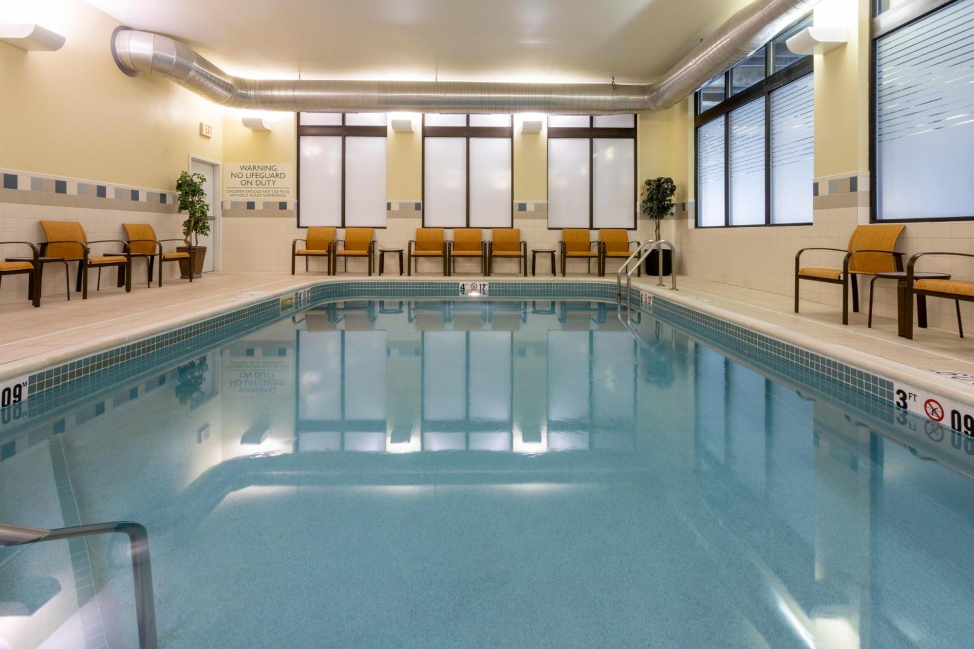 Courtyard Mayo Clinic Area/saint Marys Hotel 3*
