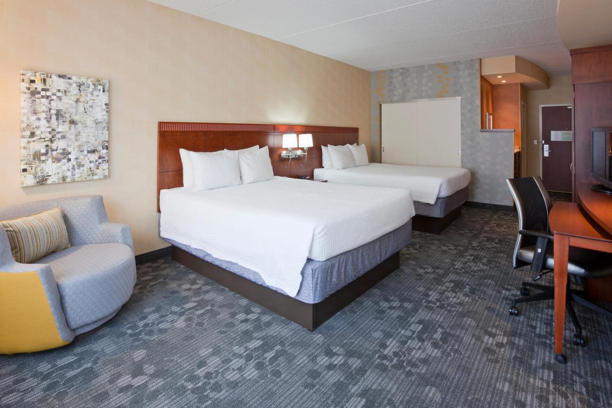 Courtyard Mayo Clinic Area/saint Marys Hotel 3*