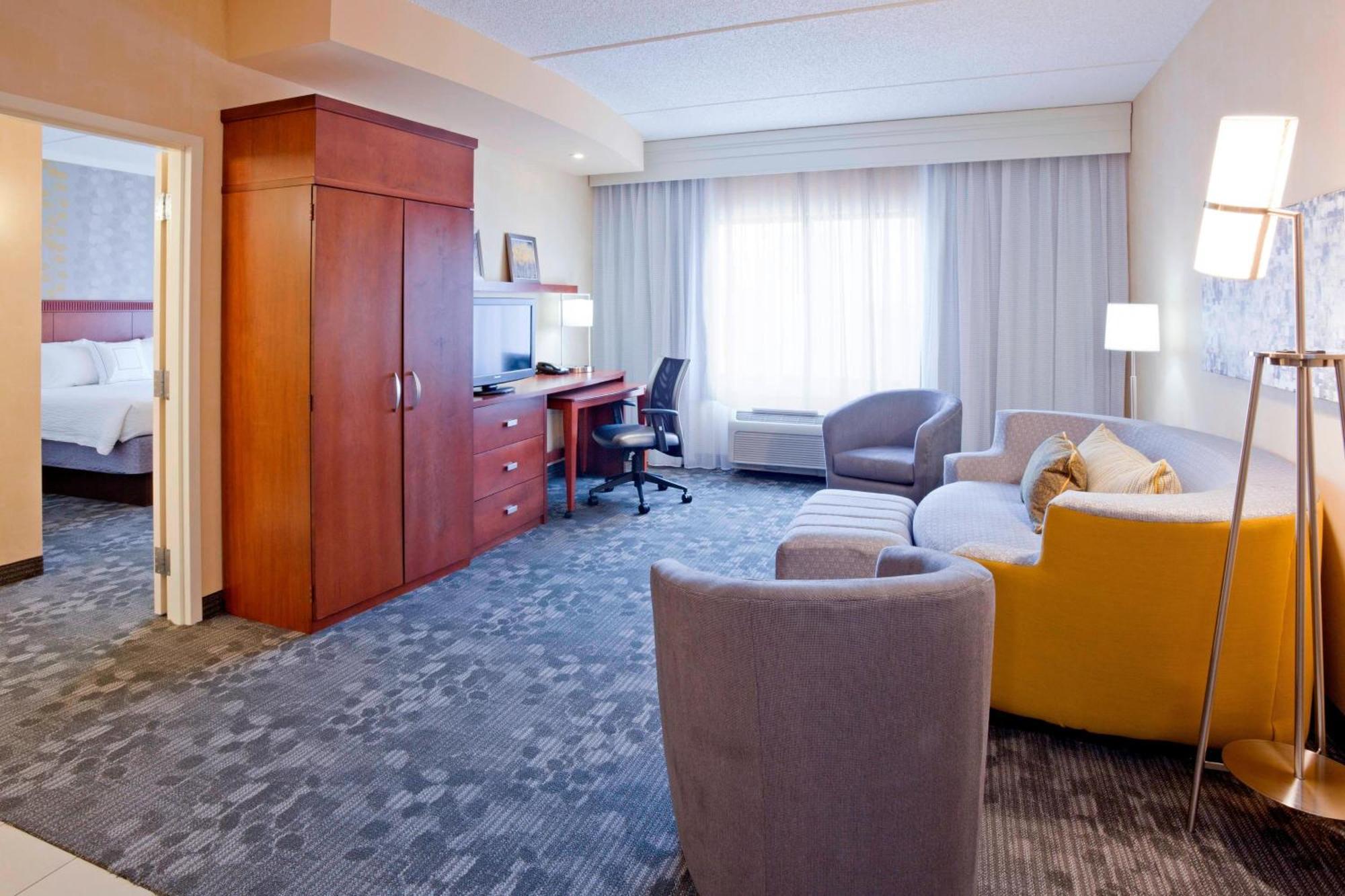 Hotel Courtyard Mayo Clinic Area/saint Marys 3*